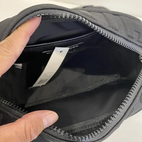 Marc Jacobs Flash Crossbody Bag - Signature Black - Picture 4 of 7